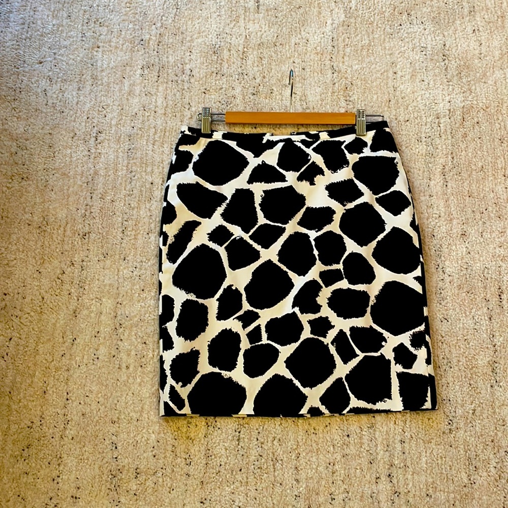 Giraffe print a line skirt